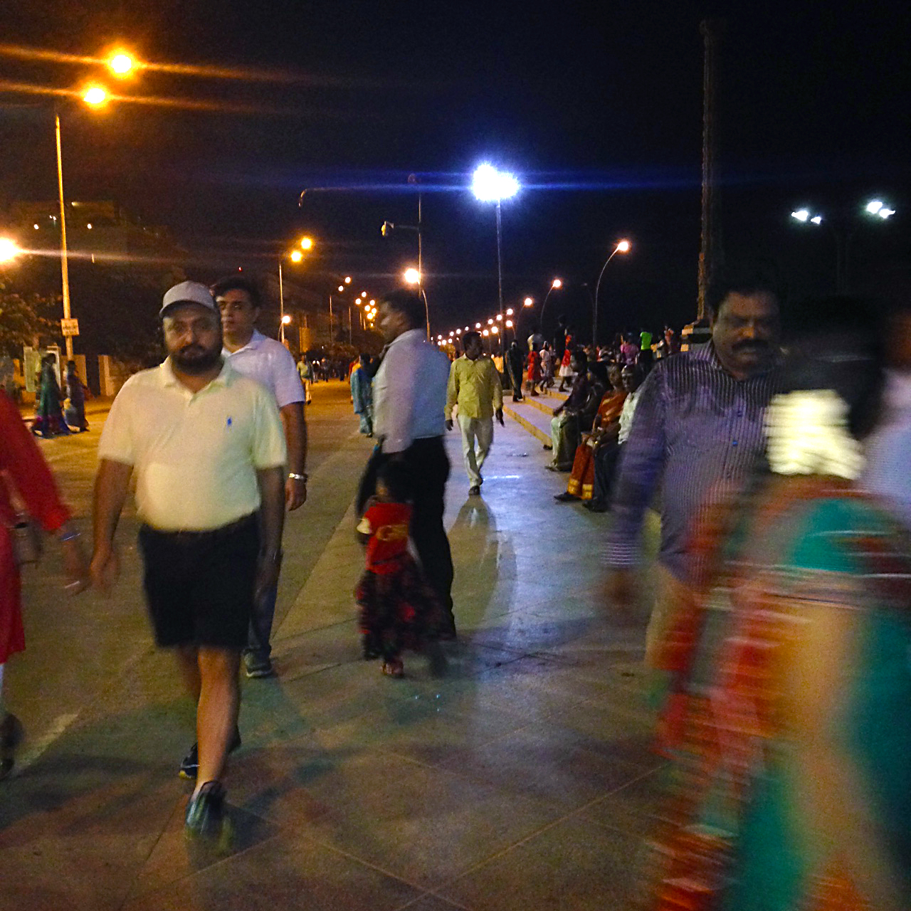 Pondy prom nighttime